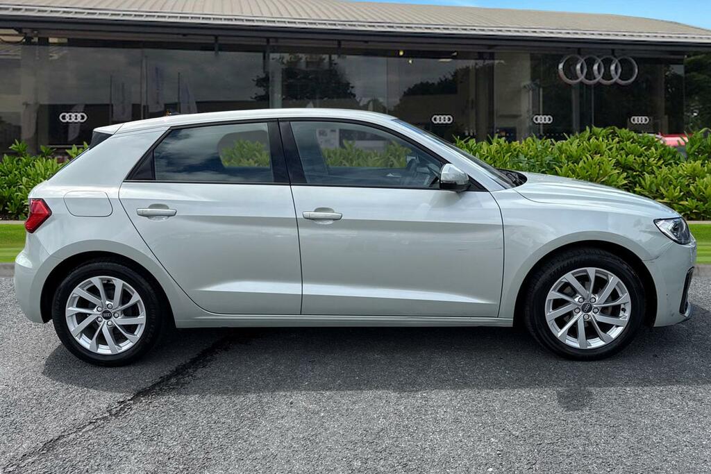 Audi A1 Sport 25 Tfsi 95 Ps 5-Speed PK23XOR Silver #3
