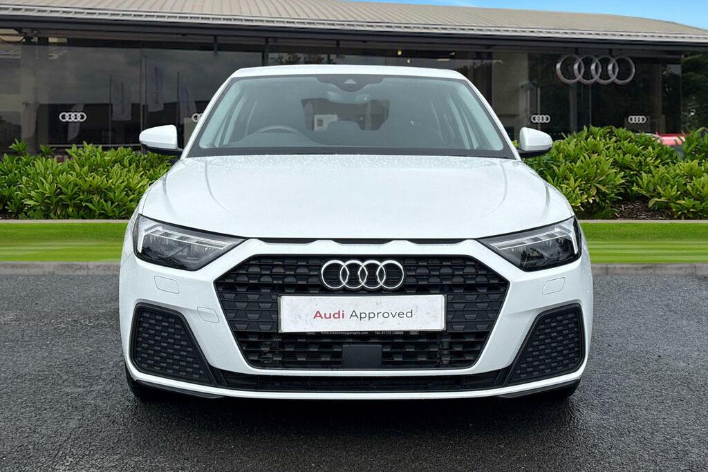 Audi A1 Technik 25 Tfsi 95 Ps 5-Speed PL72XAU White #5