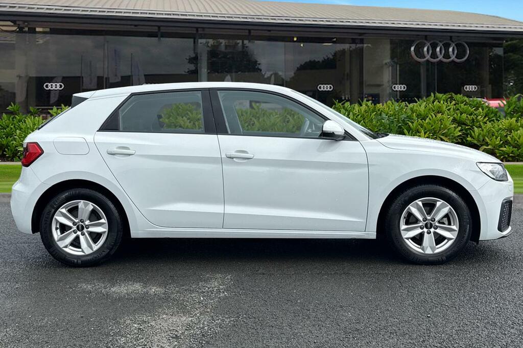 Audi A1 Technik 25 Tfsi 95 Ps 5-Speed PL72XAU White #3