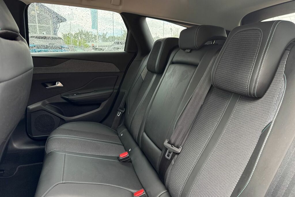 Peugeot 308 SW 1.5L Allure Premium Red #18