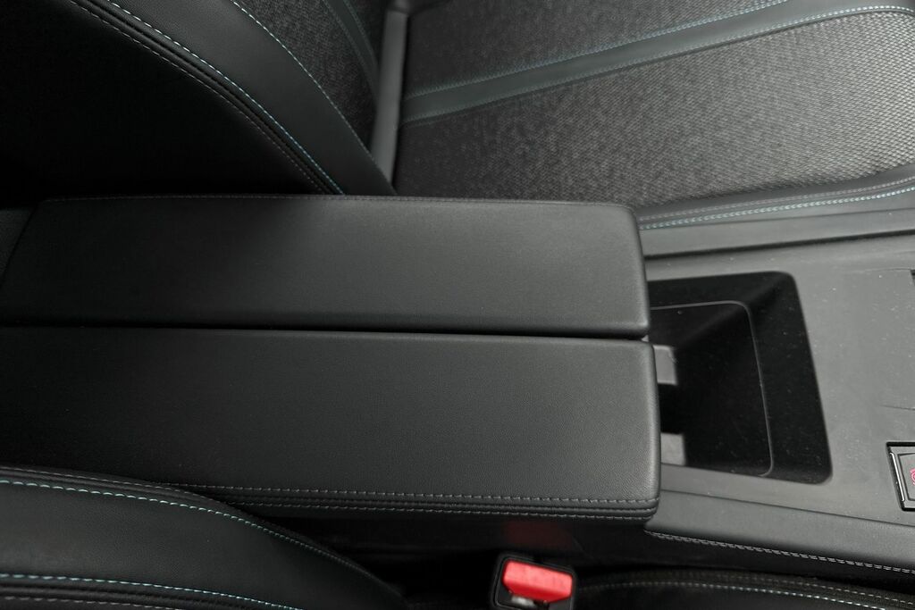 Peugeot 308 SW 1.5L Allure Premium Red #51