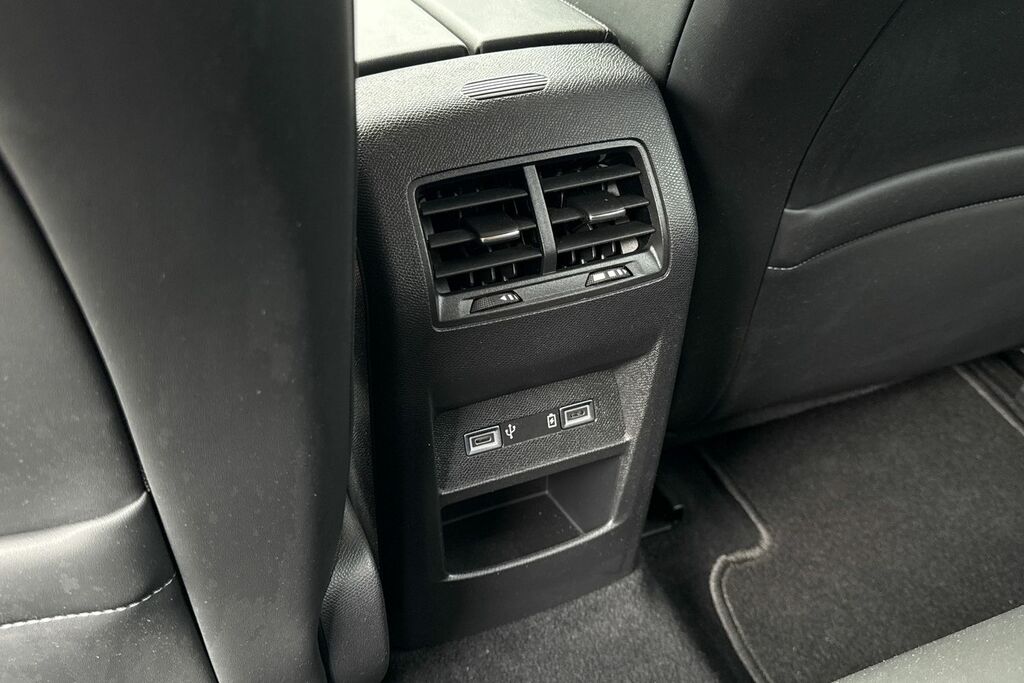 Peugeot 308 SW 1.5L Allure Premium Red #33