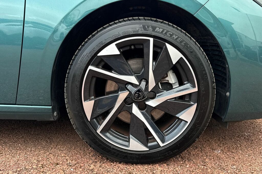 Peugeot 308 SW 1.5L Allure Premium Red #9
