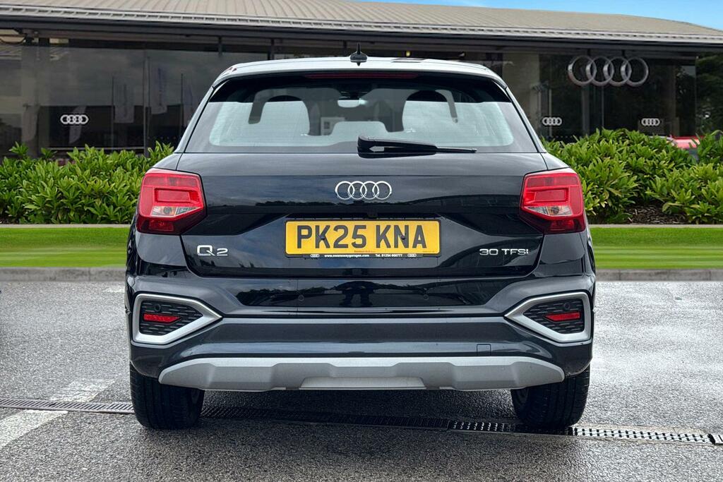 Audi Q2 Sport 30 Tfsi 116 Ps 6-Speed PK25KNA Black #4