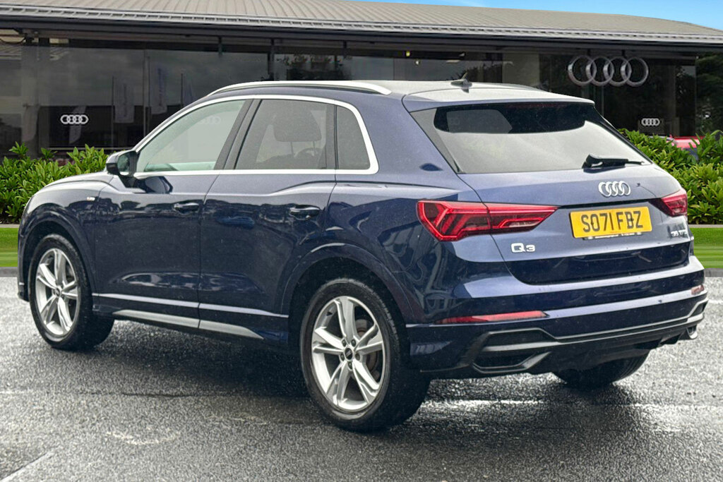 Audi Q3 S Line 35 Tfsi 150 Ps S Tronic SO71FBZ Blue #2