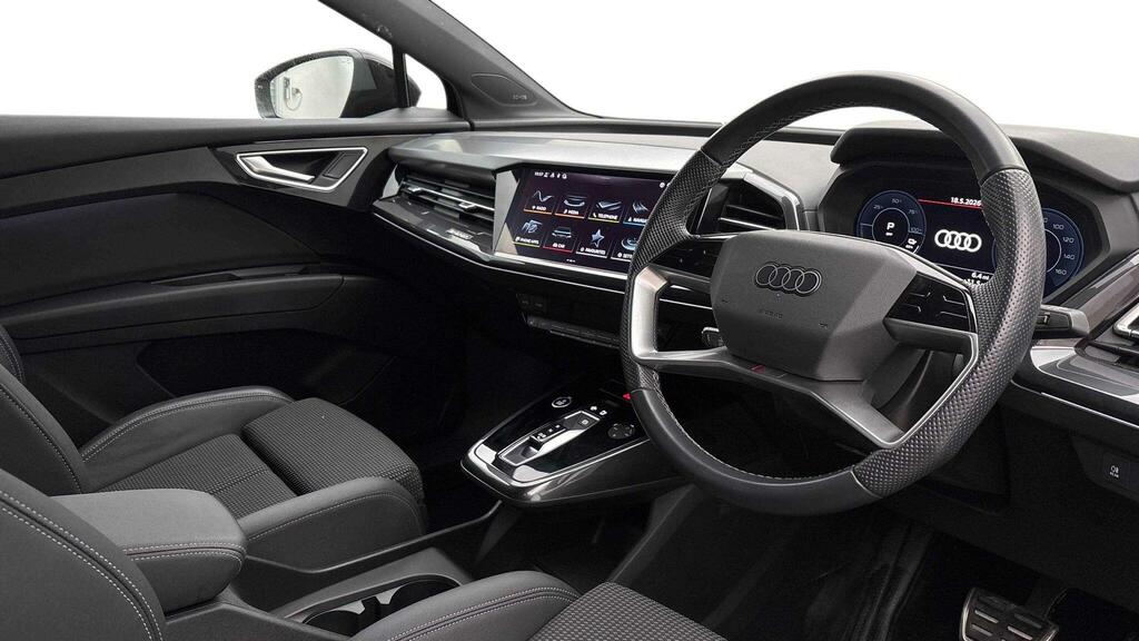 Audi Q4 E Tron Q4 S Line 35 E-tron 125,00 Kw YR23HNU Black #6