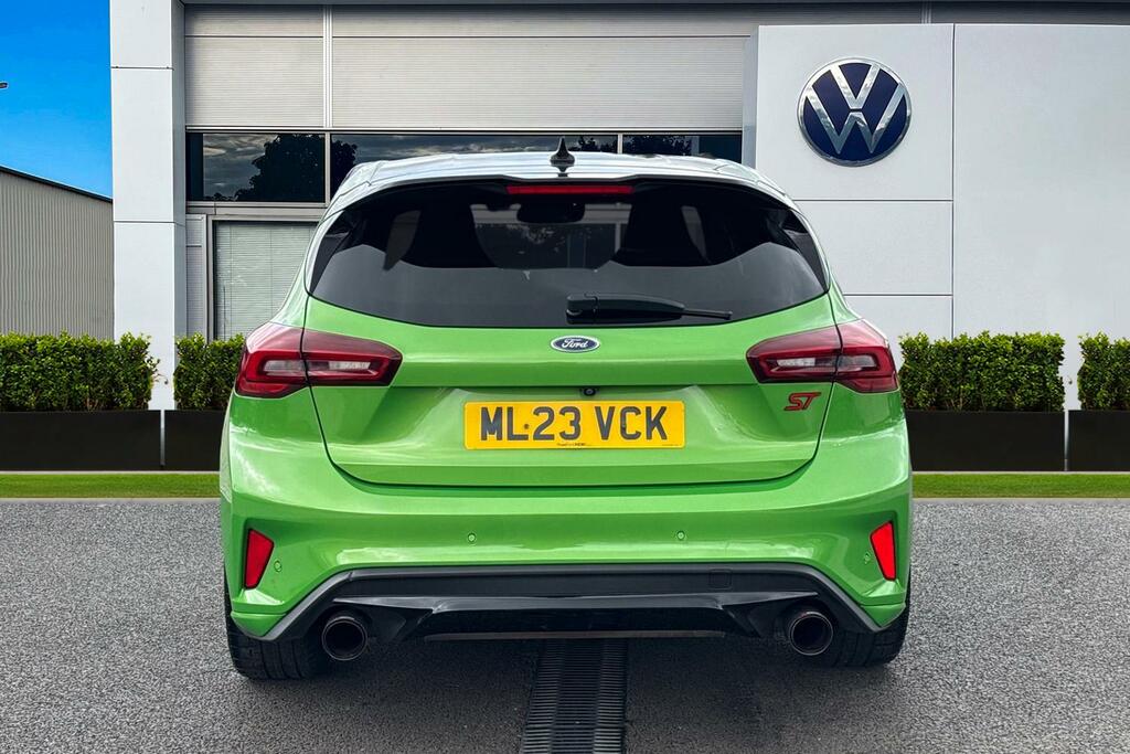 Ford Focus 2.3T Ecoboost St Euro 6 Ss ML23VCK Green #4