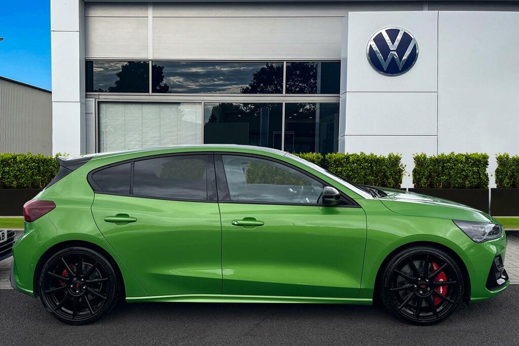 Ford Focus 2.3T Ecoboost St Euro 6 Ss ML23VCK Green #3