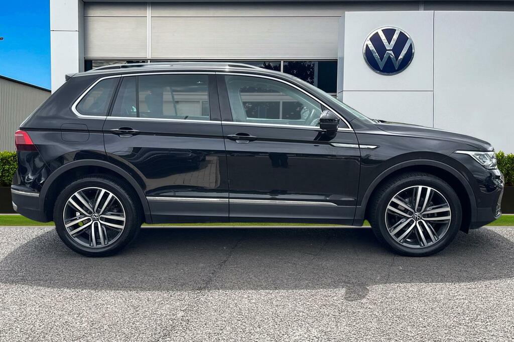 Volkswagen Tiguan 2.0 Tdi Elegance Dsg MK73NVS Black #3