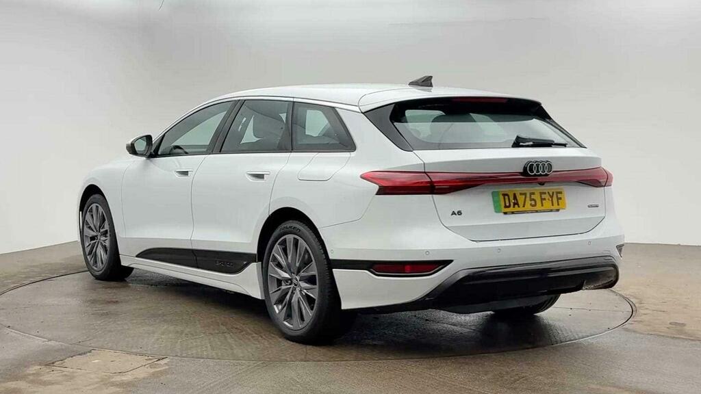 Audi A6 E-tron Avant 100Kwh Sport Quattro White #3