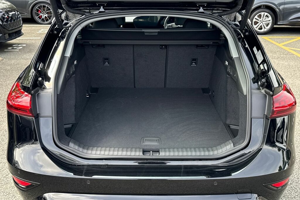Audi A6 E-tron Avant 100Kwh Sport Quattro Black #6