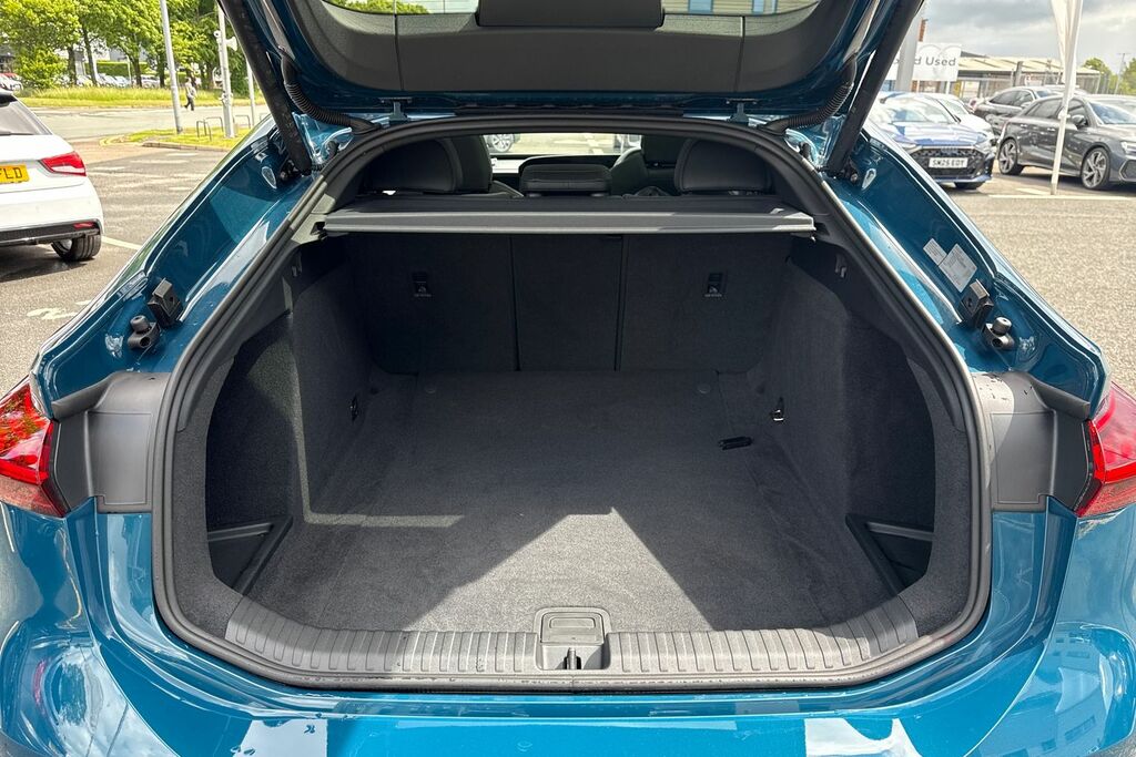 Audi A6 E-tron Sportback Sportback Edition 1 E-tron 210,00 Kw Blue #6