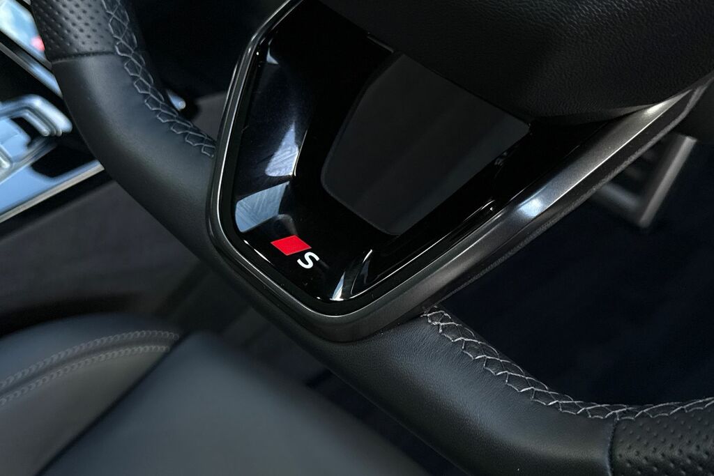 Audi E-tron 225Kw Performance 100Kwh S Line Sv Black #47