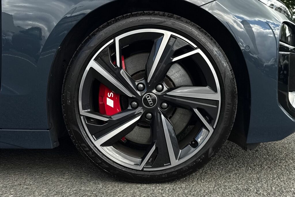 Audi E-tron 225Kw Performance 100Kwh S Line Sv Black #9