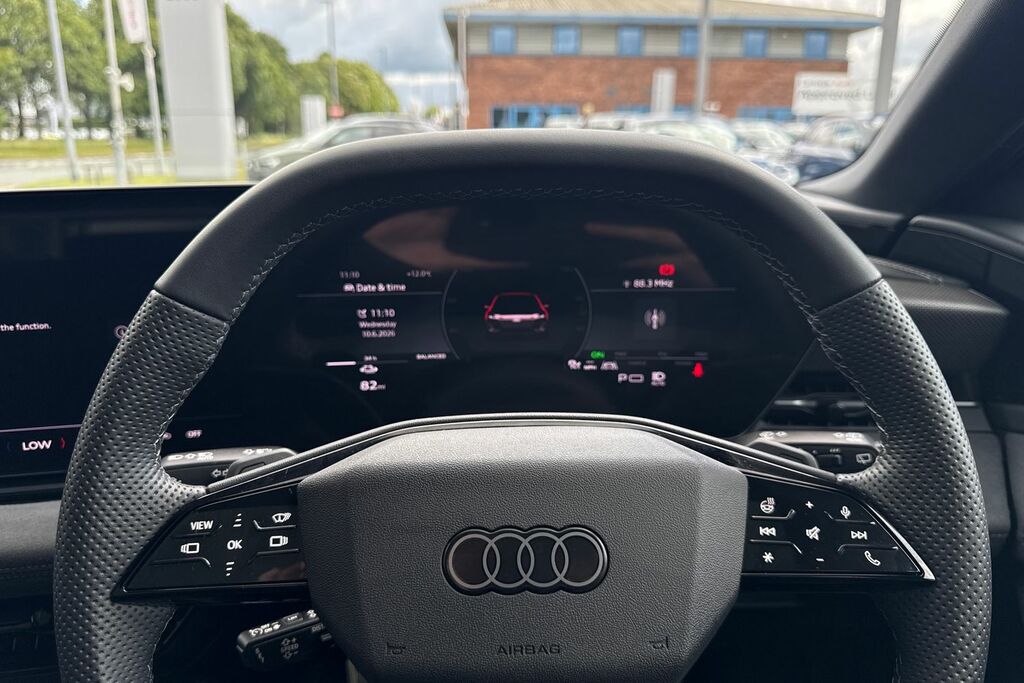Audi E-tron 225Kw Performance 100Kwh S Line Sv Black #48
