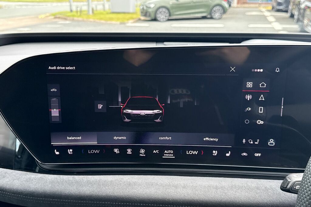 Audi E-tron 225Kw Performance 100Kwh S Line Sv Black #55