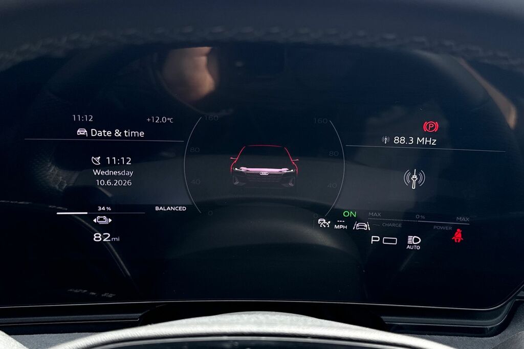 Audi E-tron 225Kw Performance 100Kwh S Line Sv Black #52