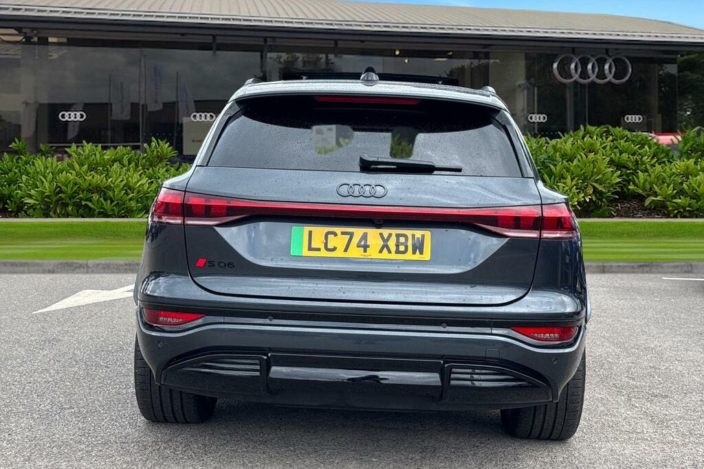 Audi SQ6 E-Tron Sq6 Suv Edition 1 E-tron 360,00 Kw LC74XBW Grey #4