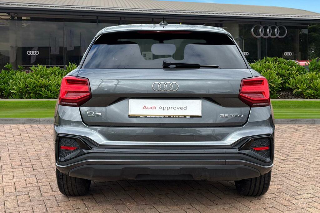 Audi Q2 Black Edition 35 Tfsi 150 Ps 6-Speed BT23RWY Grey #4