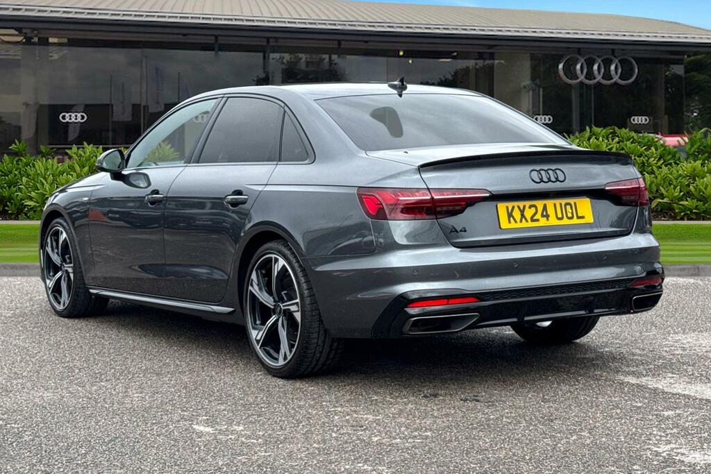 Audi A4 35 Tdi Black Edition S Tronic  #2