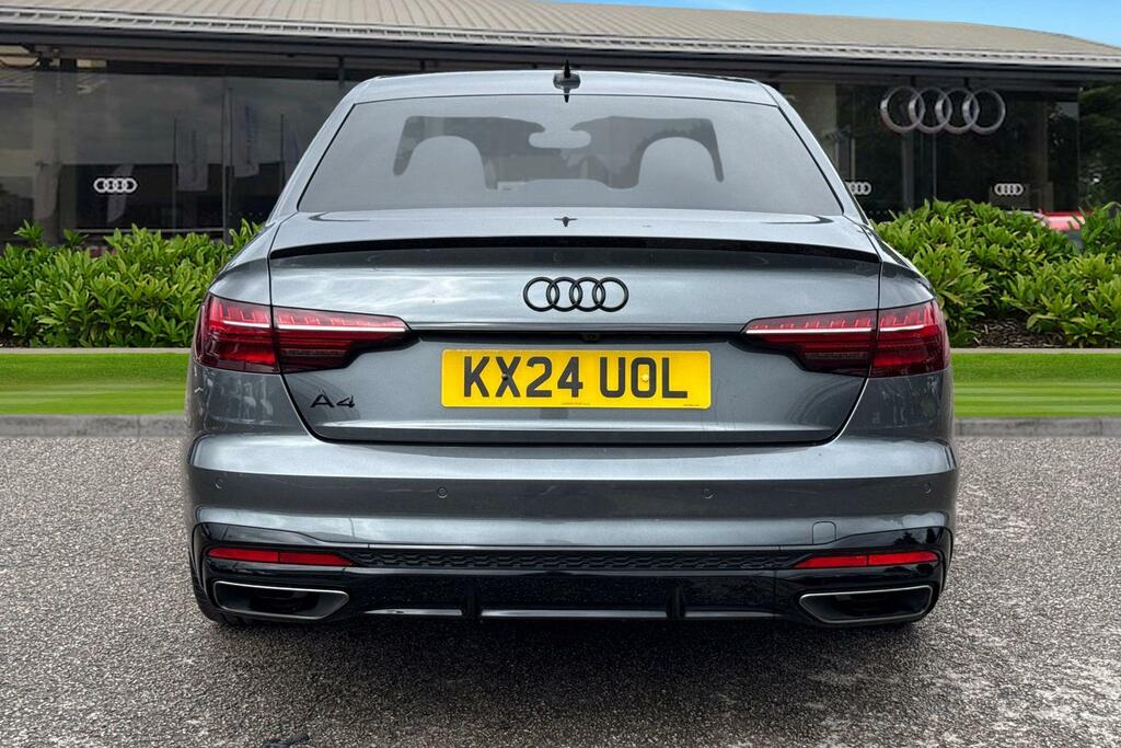 Audi A4 35 Tdi Black Edition S Tronic  #4