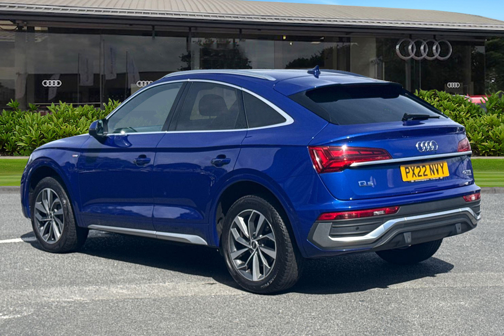 Audi Q5 S Line 45 Tfsi Quattro 265 Ps S Tronic PX22NVY Blue #2