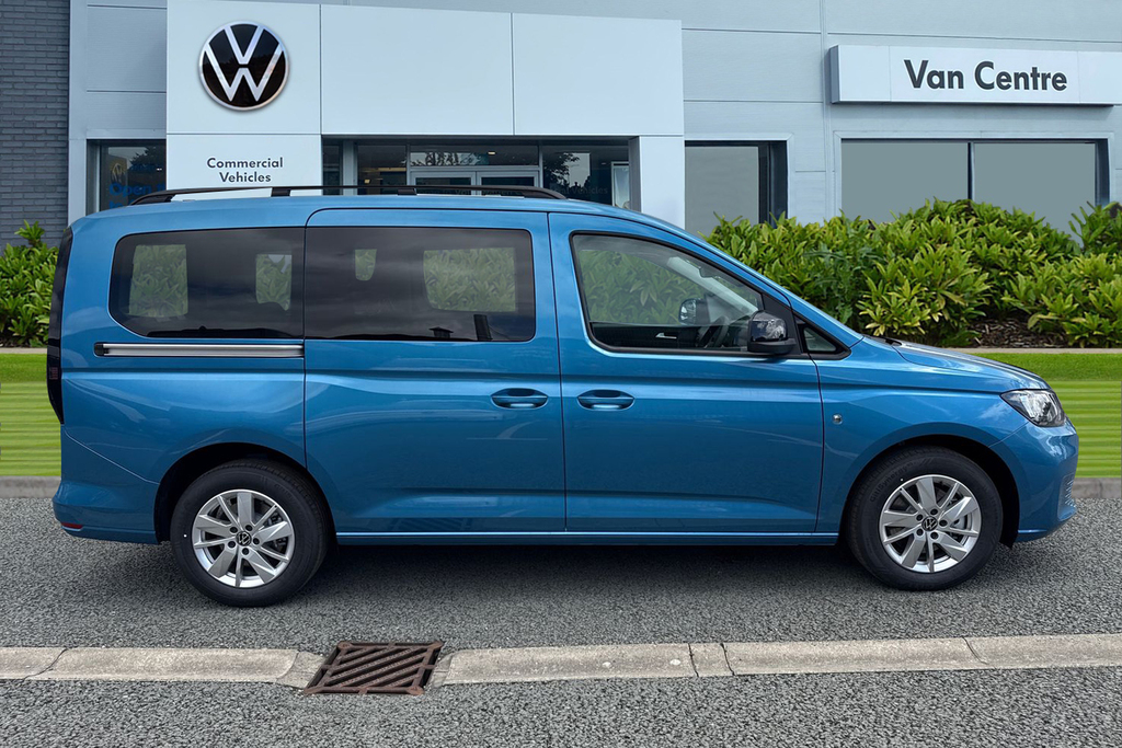Volkswagen Caddy Maxi Life 2.0 Tdi Life Mpv Dsg Euro 6 Ss 122 Blue #3