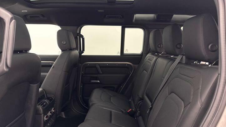 Land Rover Defender 110 3.0 D350 X-dynamic Se KM74DFC Silver #4