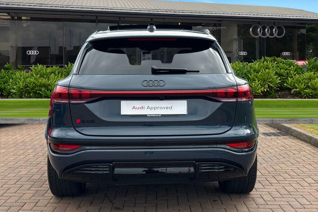 Audi SQ6 E-Tron Sq6 Suv Edition 1 E-tron 360,00 Kw Blue #4