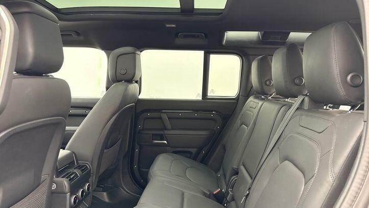 Land Rover Defender 110 3.0 D350 X-dynamic Hse KT25DNV Black #4