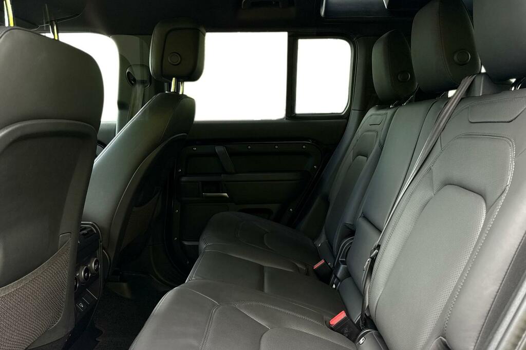 Land Rover Defender 110 3.0 D350 X-dynamic Hse KT25DNV Black #4