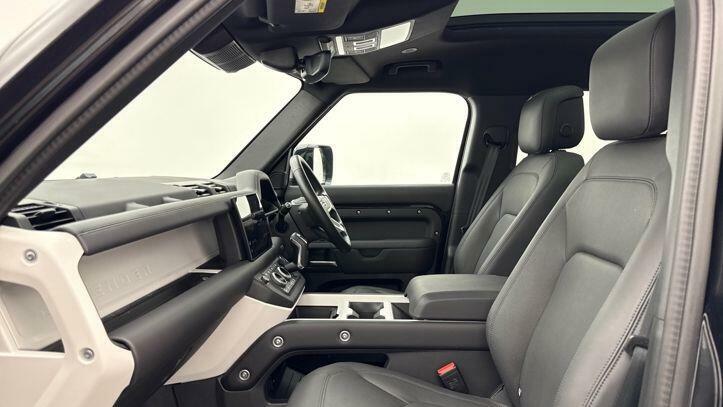 Land Rover Defender 110 3.0 D350 X-dynamic Hse KT25DNV Black #3