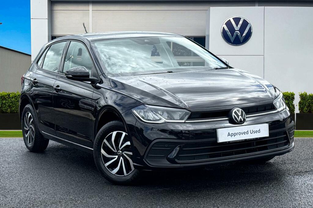 Volkswagen Polo 1.0 Life Black