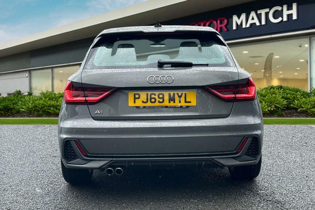 Audi A1 2.0 Tfsi 40 S Line Competition Sportback S Tronic PJ69MYL Grey #4