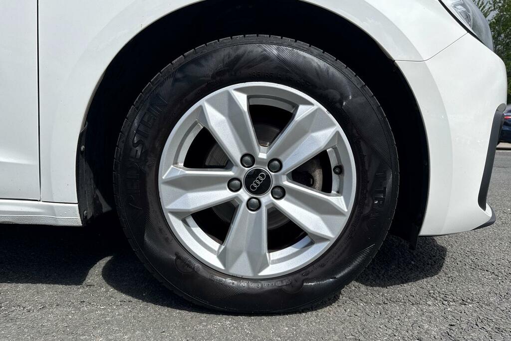 Audi A1 25 Tfsi Technik White #6