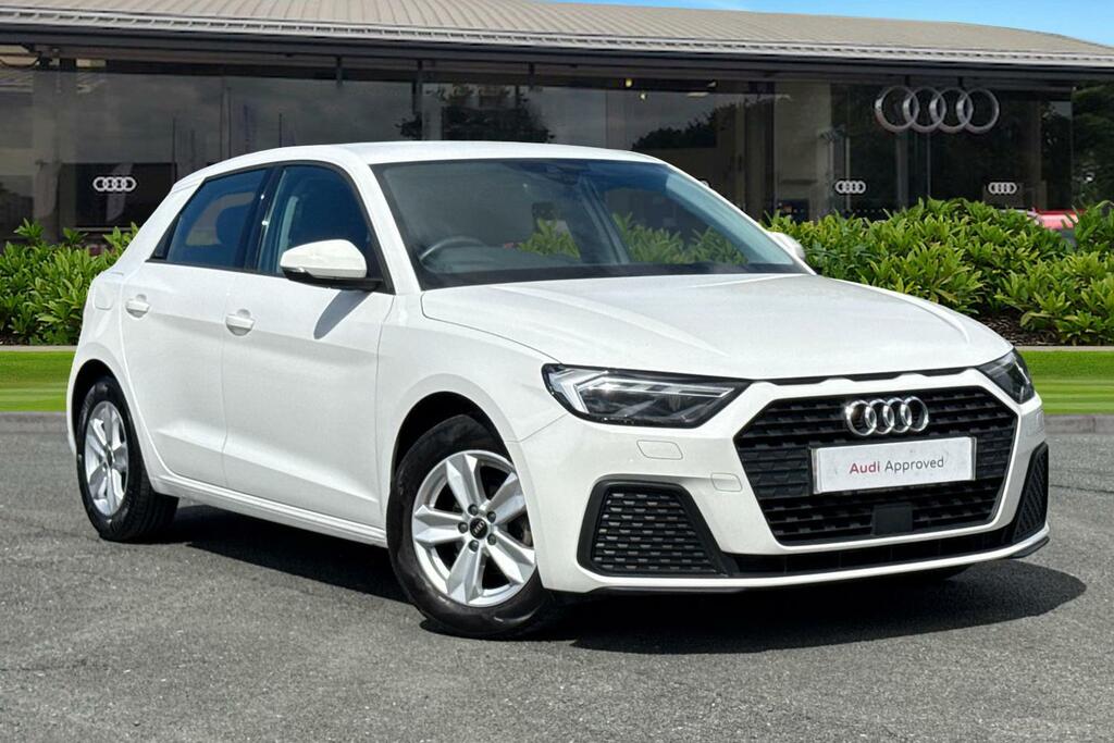 Audi A1 25 Tfsi Technik White