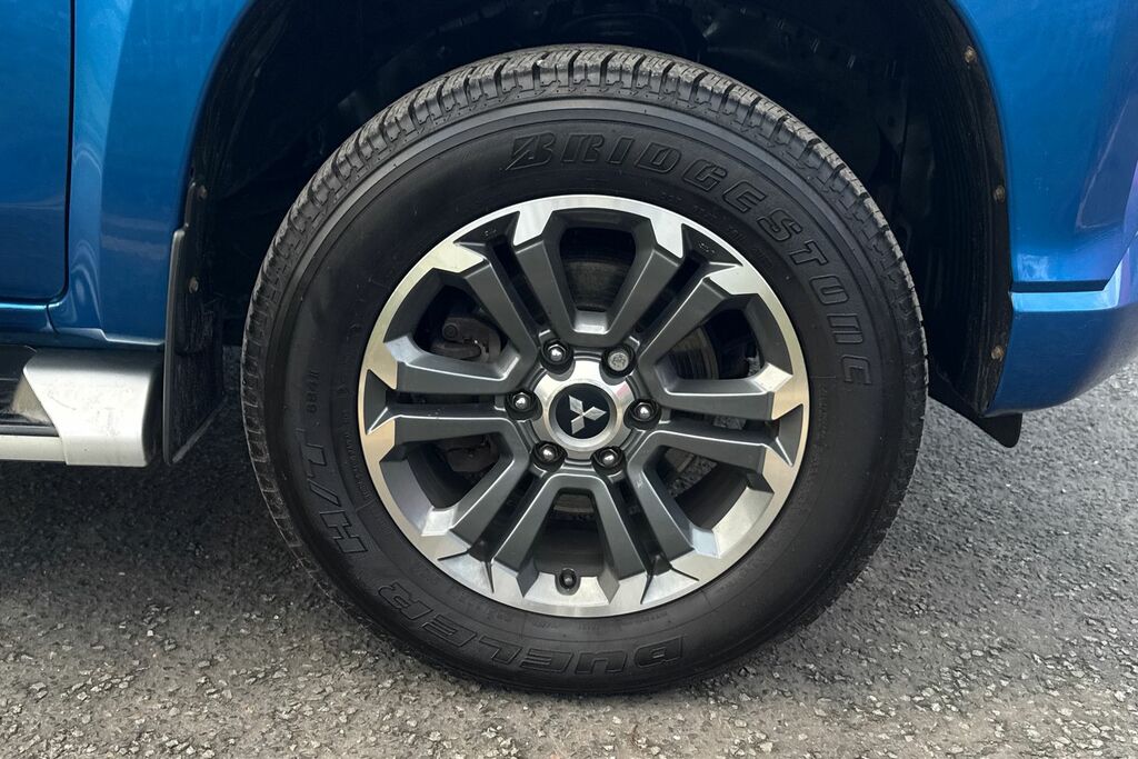 Mitsubishi L200 2.3 Barbarian X #12