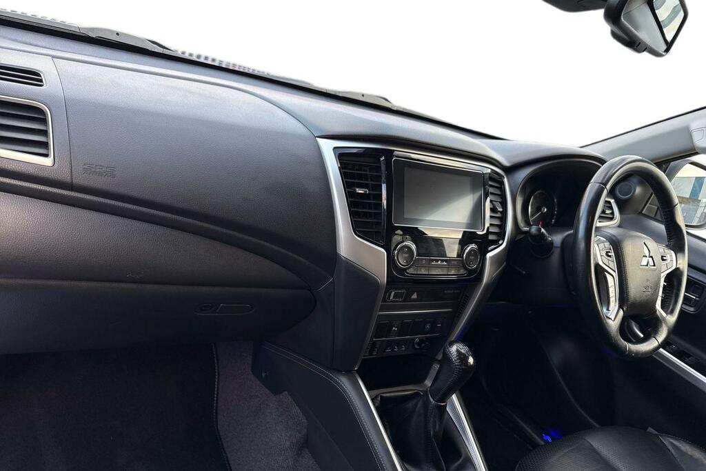 Mitsubishi L200 2.3 Barbarian X #14