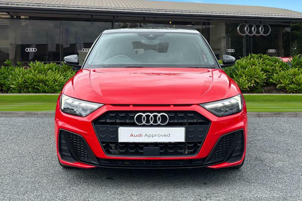 Audi A1 Black Edition 25 Tfsi 95 Ps 5-Speed BP21WGW Red #5