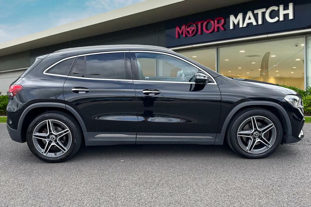 Mercedes-Benz GLA Class 1.3 Gla200 Amg Line Premium 7G-dct Euro 6 Ss Black #3