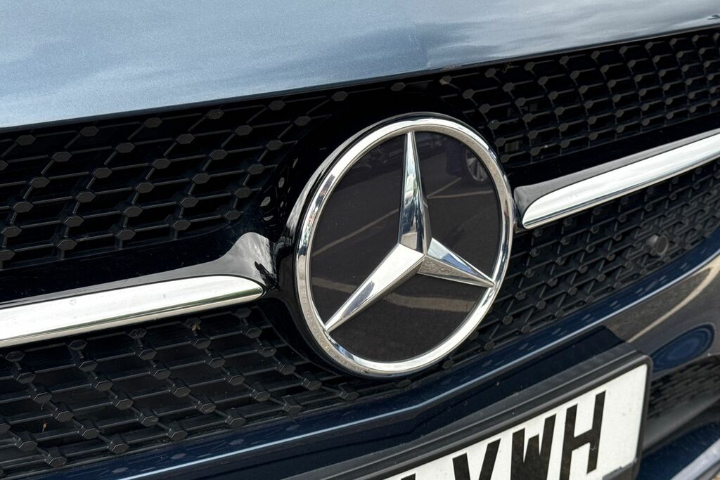 Mercedes-Benz B Class Amg Line Black #25