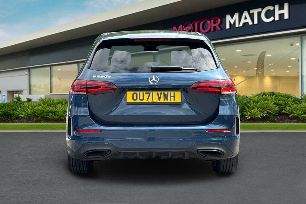Mercedes-Benz B Class 1.3 B250e 15.6Kwh Amg Line Edition Premium Plus Blue #4