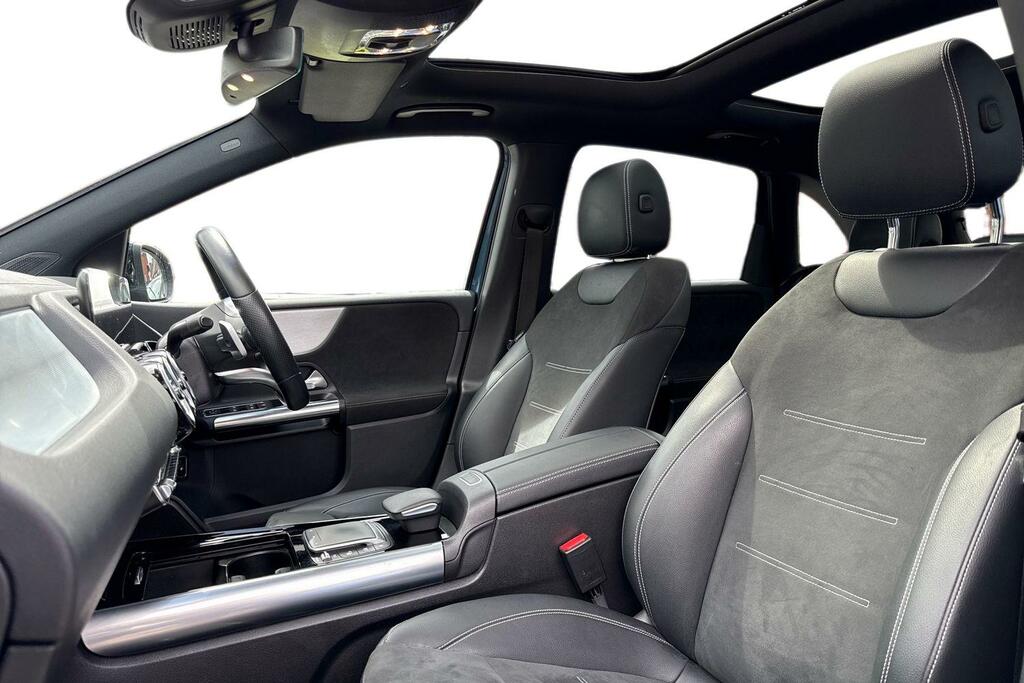 Mercedes-Benz B Class Amg Line Black #10