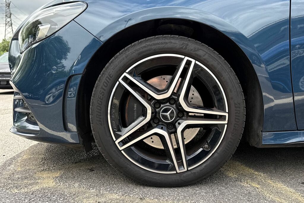 Mercedes-Benz B Class Amg Line Black #23