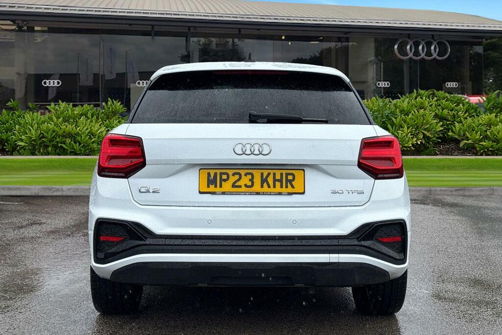 Audi Q2 Black Edition 30 Tfsi 110 Ps 6-Speed MP23KHR White #4