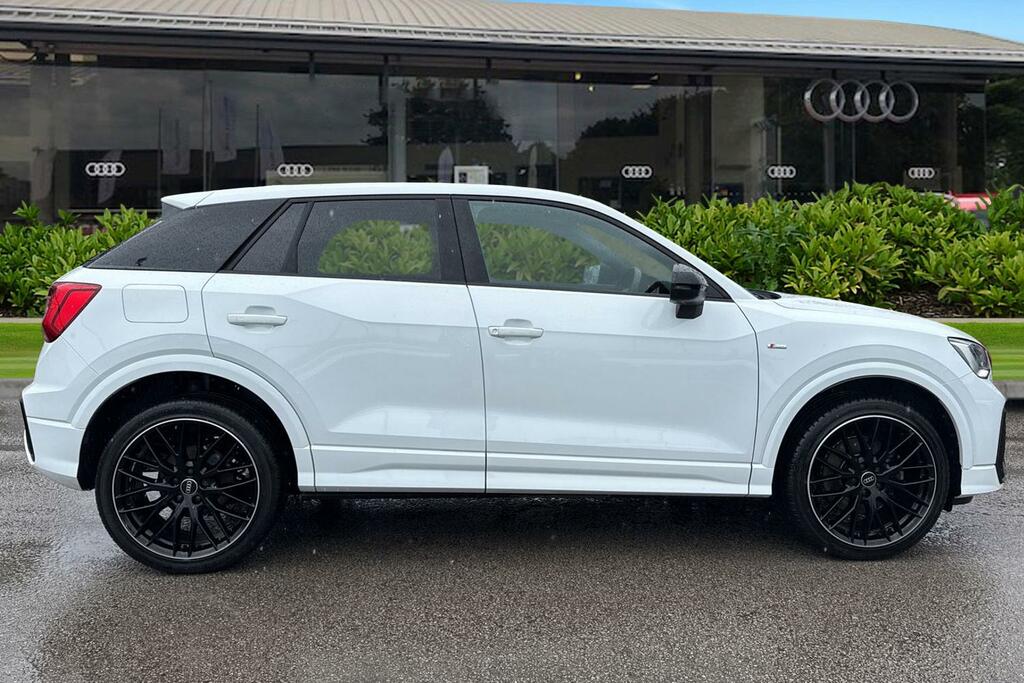 Audi Q2 Black Edition 30 Tfsi 110 Ps 6-Speed MP23KHR White #3
