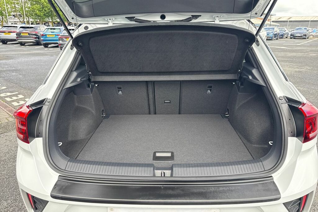 Volkswagen T-Roc 1.5 Tsi R-line Dsg White #6