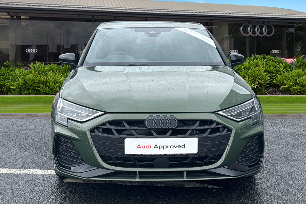 Audi A3 Black Edition 35 Tfsi 150 Ps S Tronic Green #5