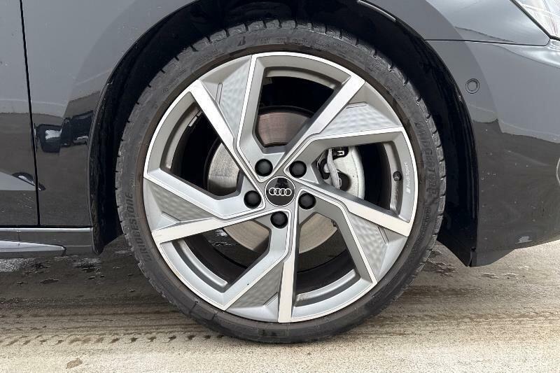 Audi A3 Black Edition Tfsi 150 Ps S Tronic KR75CRK Black #5