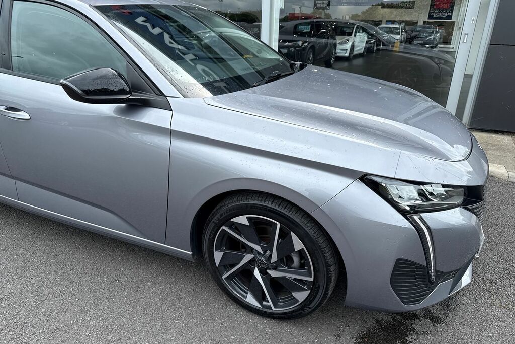 Peugeot 308 1.5 Bluehdi Active Premium Eat8 Red #36